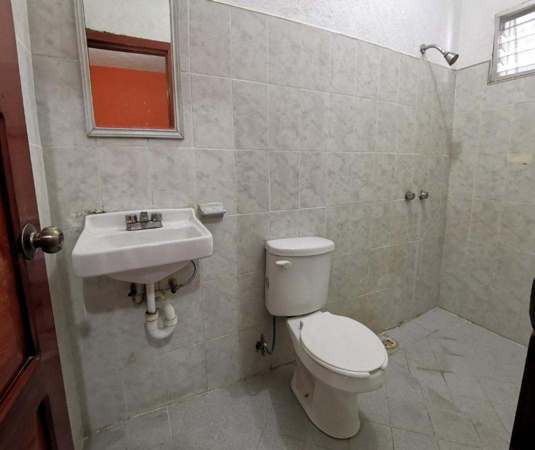 Capital O Hotel Hidalgo Paraíso Стая снимка